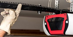 How to Inspect Your Garage Door