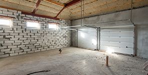 How to Match Insulation of Your Garage Door to the Garage
