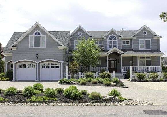 How to Match Your Garage Door to Your Home's Style