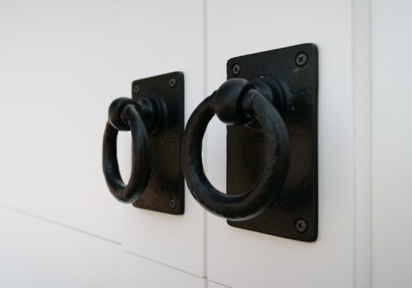 What to Know About Decorative Hardware